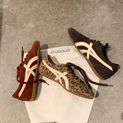 Lan Cabinet 2025 nouvelles chaussures de sport à semelle plate et à lacets de couleur contrastée à la mode, chaussures d'entraînement décontractées Forrest Gump, automne pour femmes