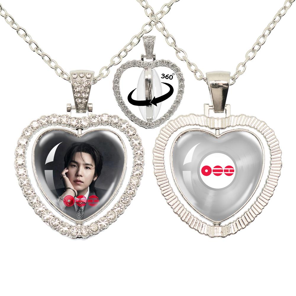 BTS Doppelseitige 360° drehbare Herz Halskette, Bangtan Boys Gruppe & Mitgliedsfoto Anhänger, Kpop ARMY Fans Schmuck Geschenk