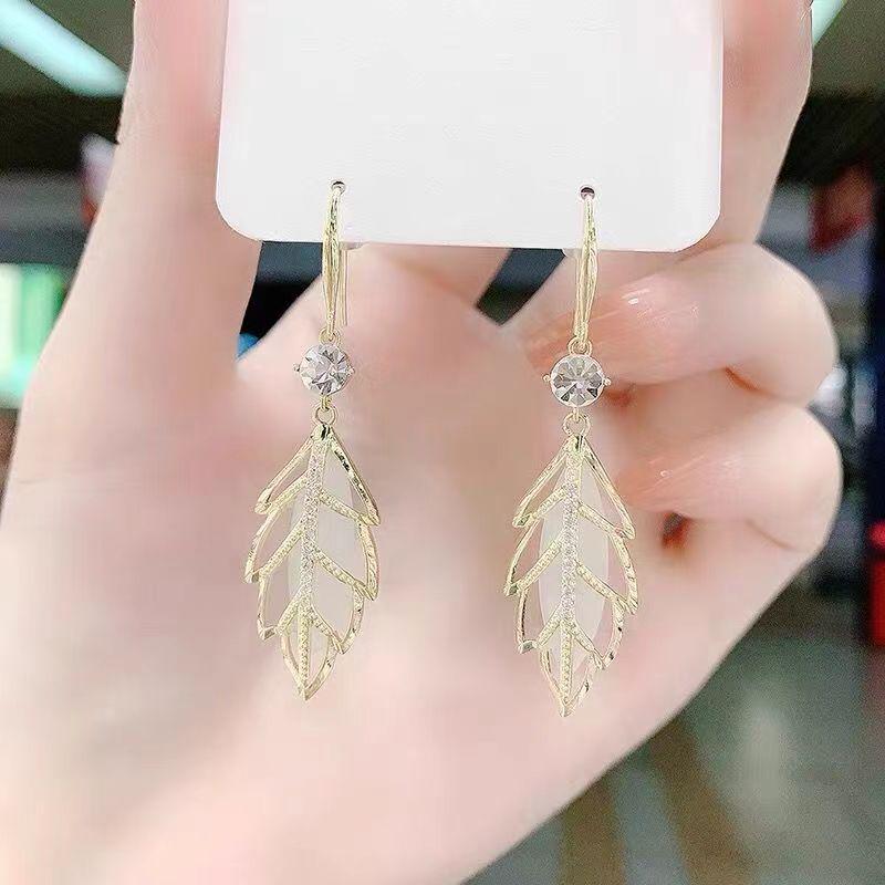 Trendy Cat's Eye Stone Leaf Dangle Earrings - Versatile, Simple Fashion Christmas Gift for Women