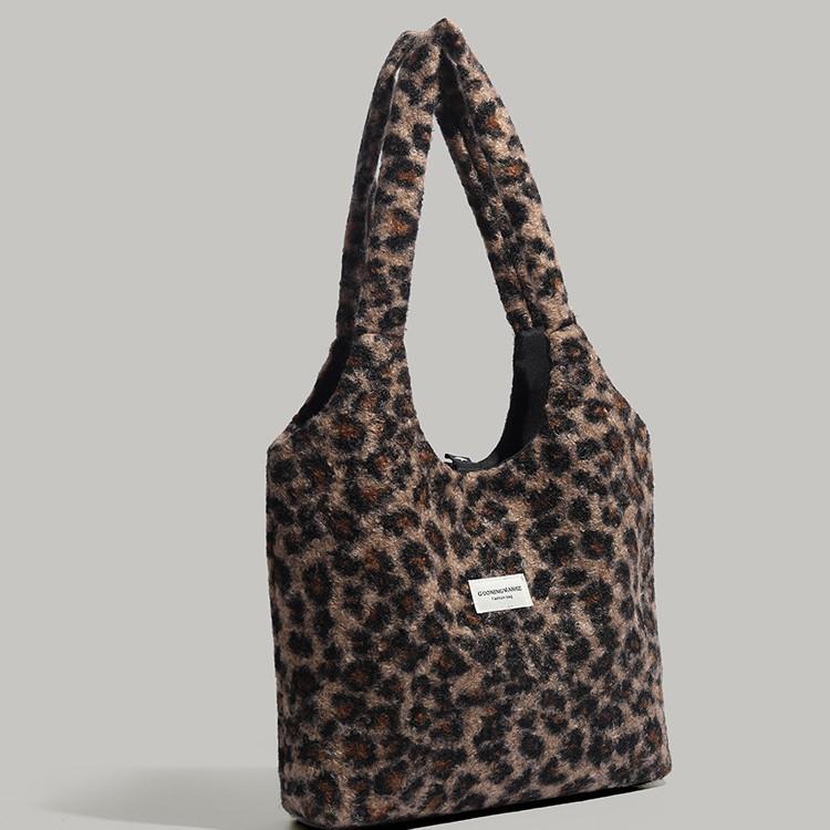 Autumn Winter Leopard Print Shoulder Bag Japanese Ins Niche Design Commuter Tote Bag Student Large Capacity Handbag for Women