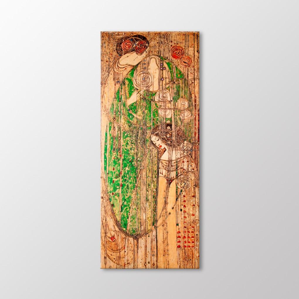 

Прогулочный стол в ивовом лесу