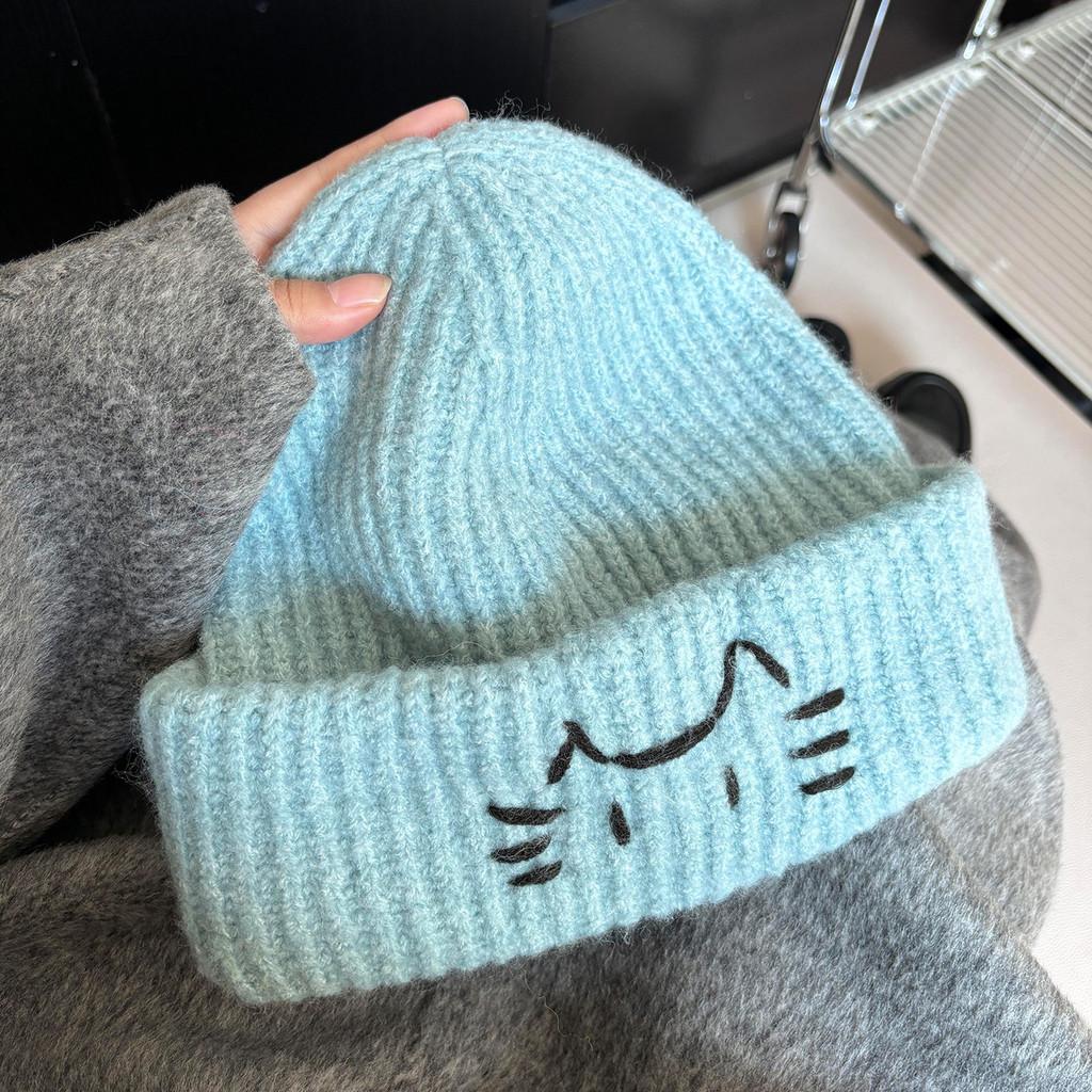 

Cat Embroidery Knit Hat For Women Warm Winter Beanie Windproof Stylish For Autumn And Spring синій