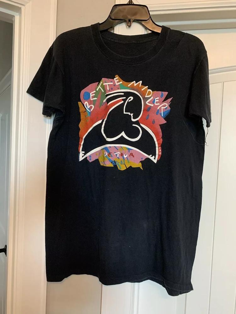 

Bette Midler De Tour Concert Full Size S-5XL Unisex T-Shirt XXXL