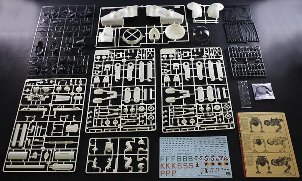 Hasegawa Maschinen Krieger Lunar Tactical Reconnaissance Aircraft Camel Scale Plastic Model Kit MK06 LUM-168 1/20