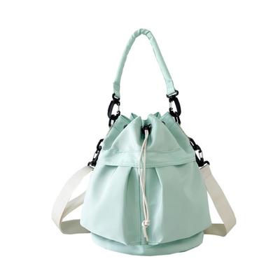 Koreanischer Stil Schwimm-Nylon-Crossbody-Tasche Große Kapazität Einfarbige Kordelzug Fitness-Tasche Nischen-Design Tote Bag Beuteltasche