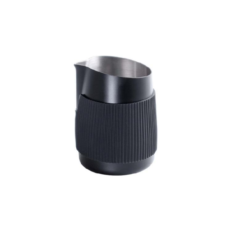 

Большой объем 420 мл Чашка для вспенивания молока из нержавеющей стали Легкая очистка Молочная чашка Металлическая текстура для профессионалов 1