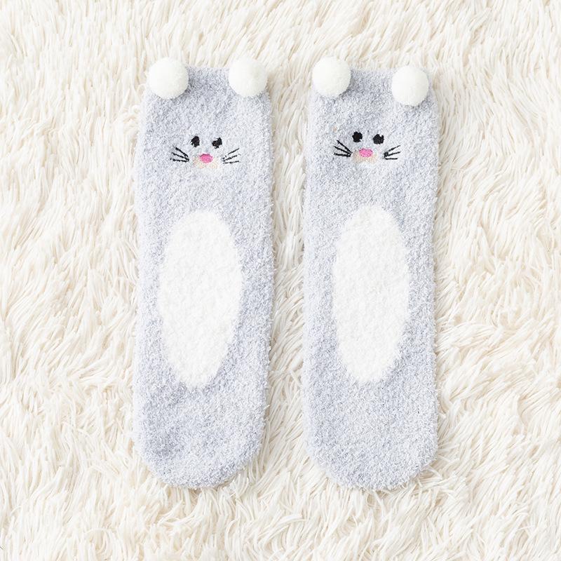 Kadın Sıcak Mercan Polar Ayı Ayaklı Pijama Çorapları - Kalın, Dökülmeyen, Nakışlı Karikatür Tasarım