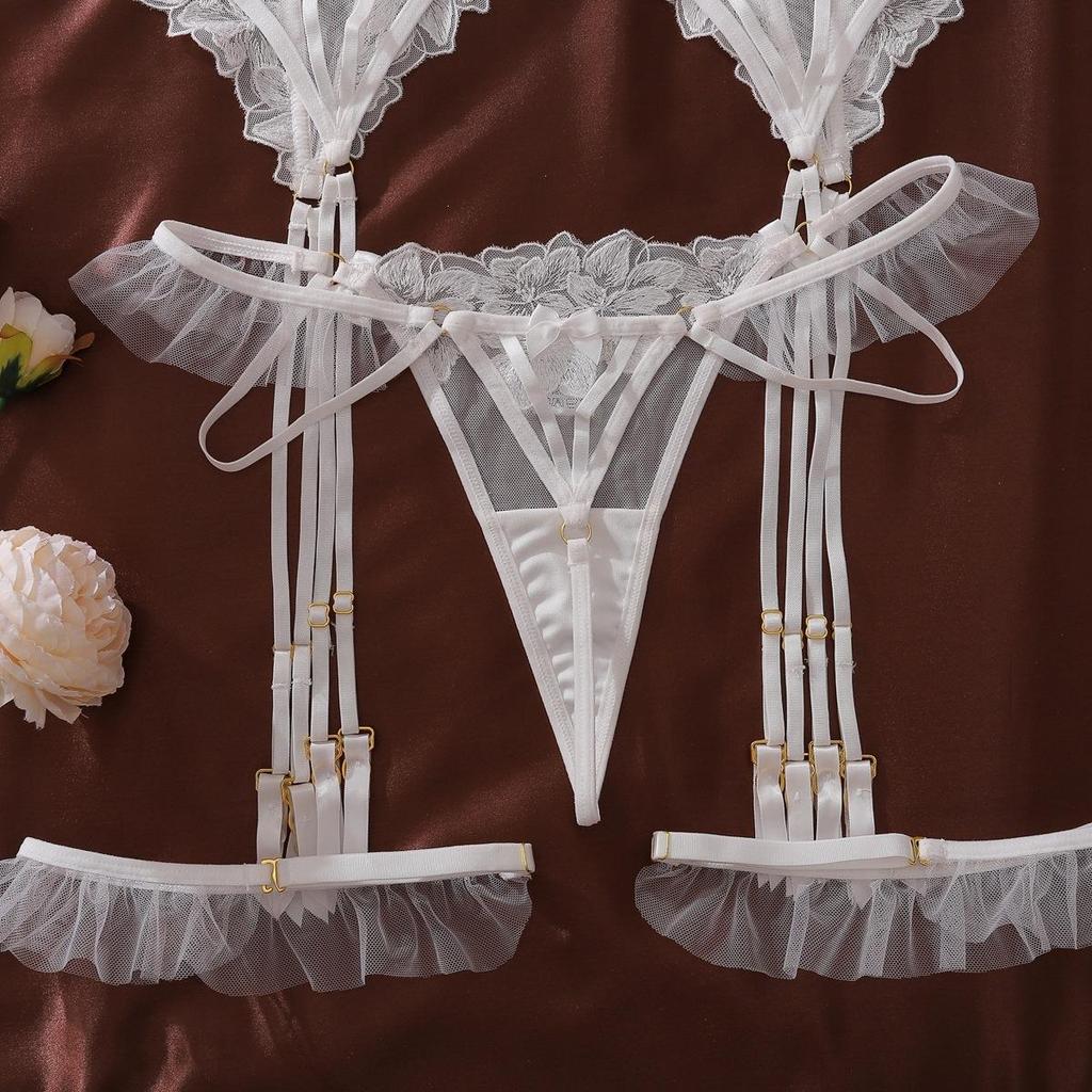 Women's Sexy Lightweight Lingerie Set Solid Color Bra Set with Lace Trim Splicing & Floral Embroidery Push-Up Bra Lingerie Set