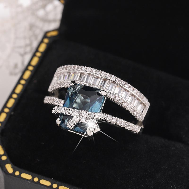 Luxury Blue Cubic Zirconia Rings for Women 925 Silver Plated Designed Female Ring Anniversary Party Statement Jewelry