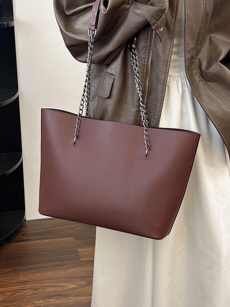 2025 Women's Summer Chain Shoulder Tote - Large Capacity, Versatile & Textured for Work & Commute