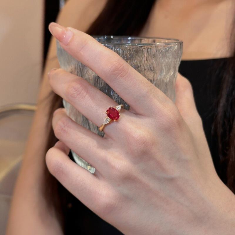 French Retro Ruby Red Diamond Ring - Women's Exquisite Index Finger Accessory, Light Luxury Style
