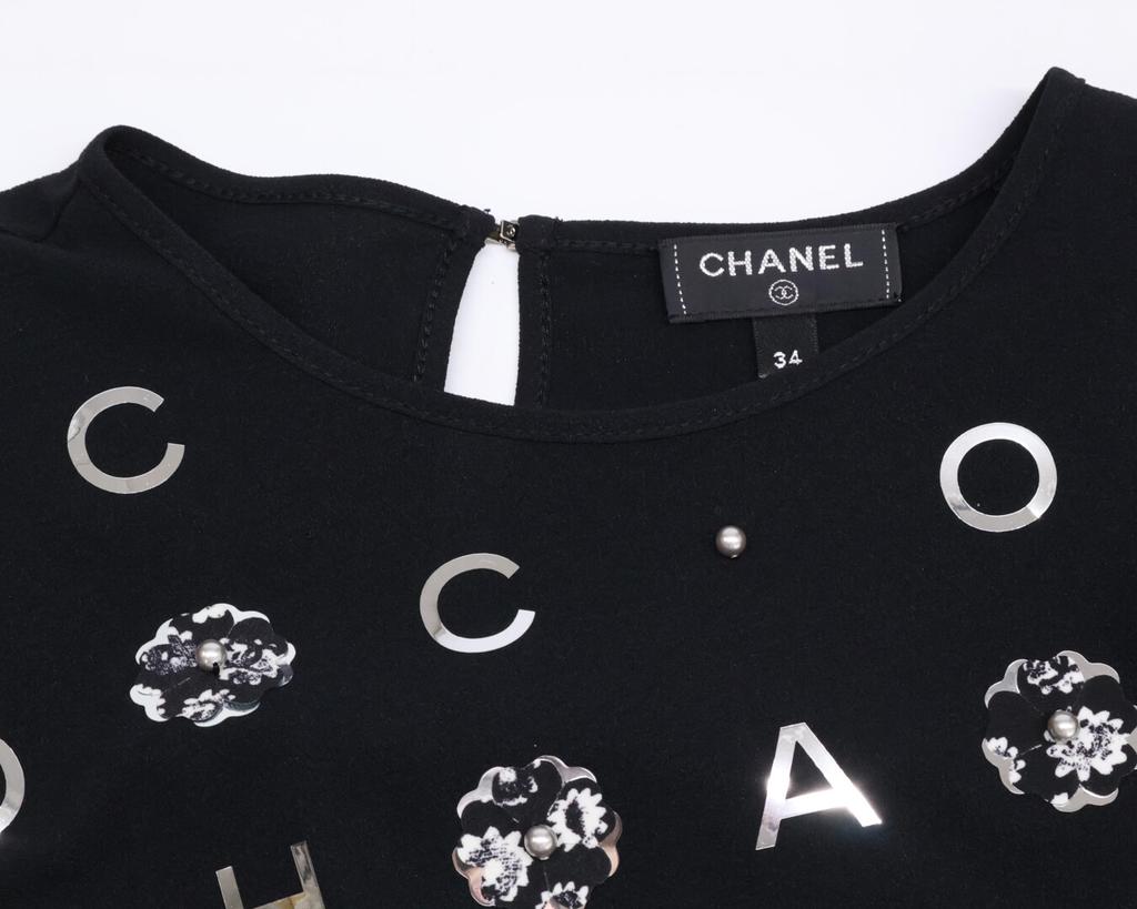 CHANEL Beautiful item, genuine Japanese product, P70789V61962, Camellia & Icon Pearl Silk T-shirt, Cut and sewn tops 34 blackUsed