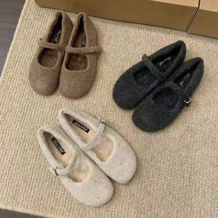 Fairy foreign style fluffy shoes female winter wear French evening temperament women velvet Mary Jane single shoes flat cotton shoes
