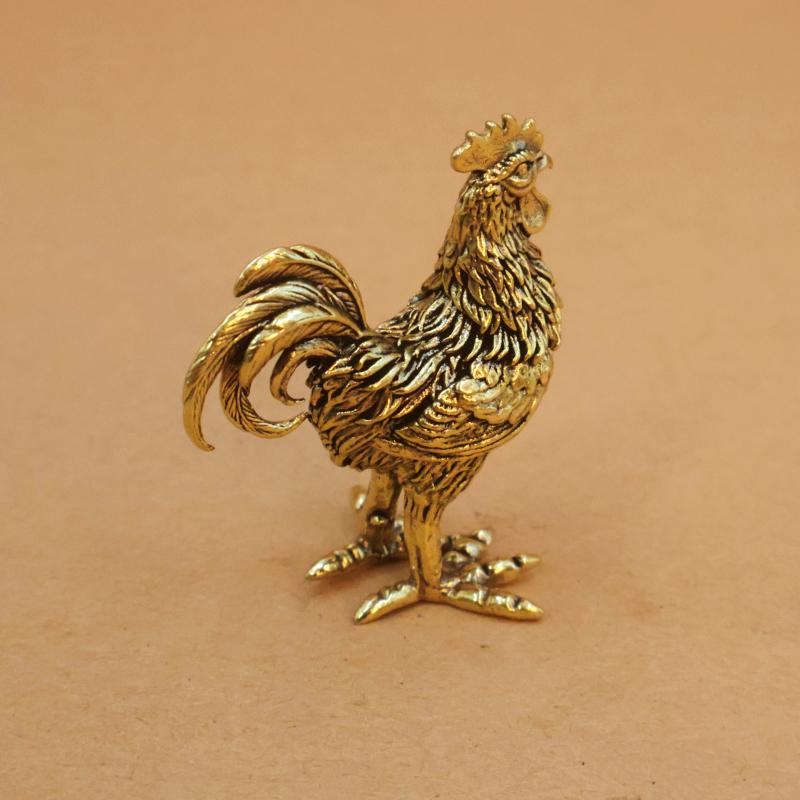 1 Stück Legierung Hahn Figur Aufwendige Goldene Federn Heimdeko Büro Geschenk Tischschmuck Teetier