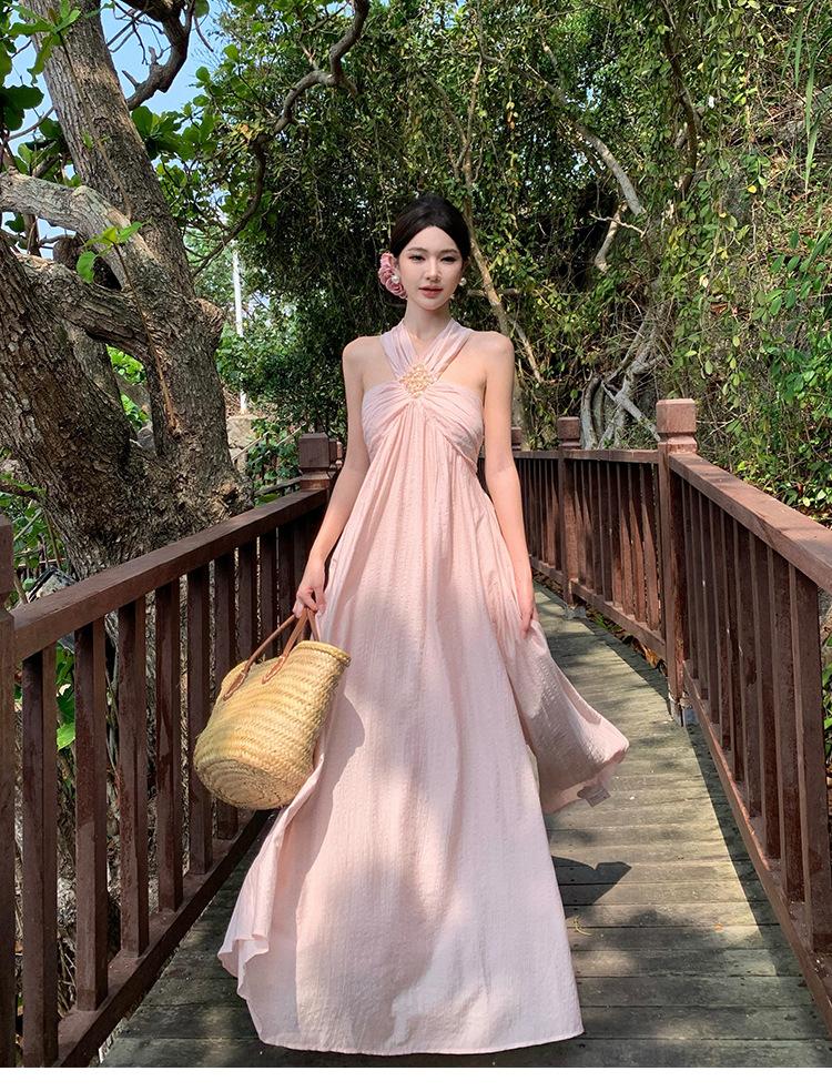 Pure Desire High Temperament Pink Dress Women's Summer Vacation Style Niche Design Sense Neck Holiday Suspender Dress