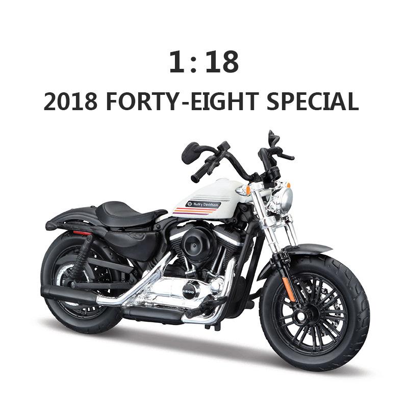 Op voorraad Maisto 1:18 Harley Davidson Moto Auto Serie Legering Minatuur Diecast Model 2002 Fltr Road Glide Jdhtwin Cam Auto Speelgoed Cadeau gray