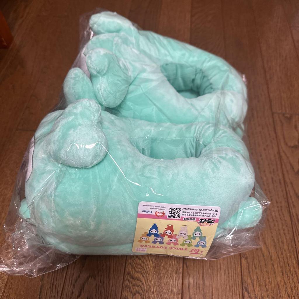 [Б/У] TWICE LOVELYS Плюшевые тапочки Мина