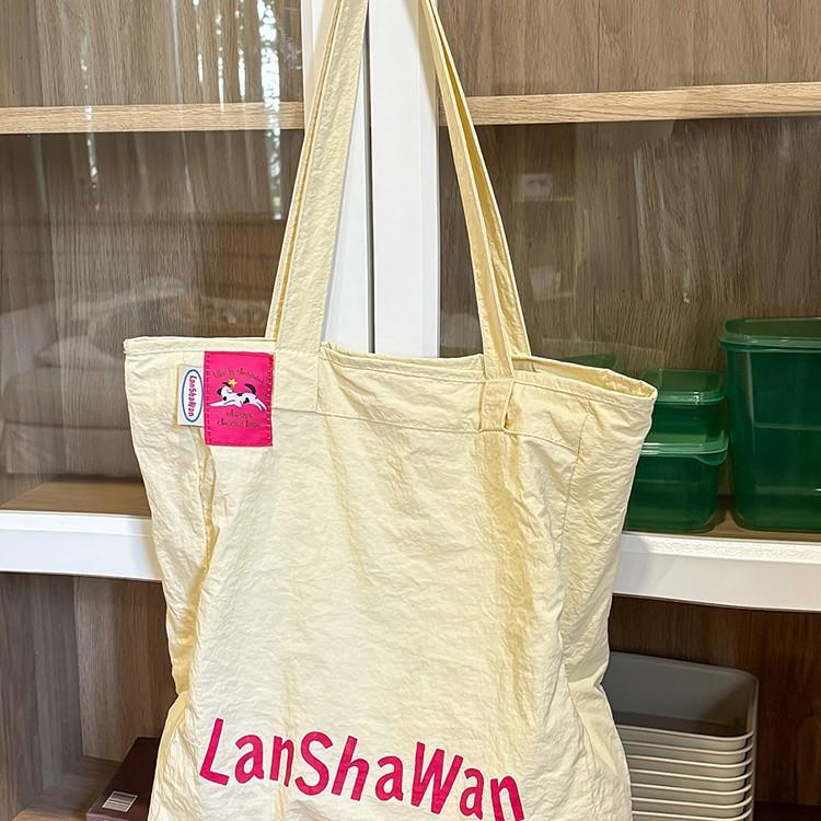 Farbige High-End-Nylontasche 2025 neu einfache und vielseitige Tragetasche mit großer Kapazität Damenhandtasche