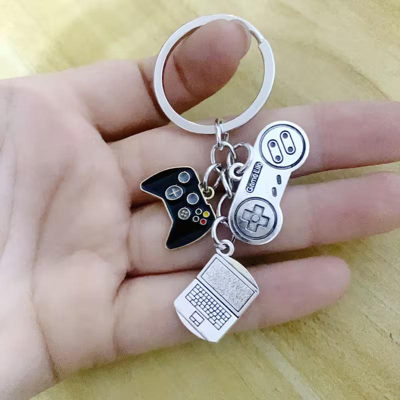 

Creative Alloy Video Game Controller Keychain with Steering Wheel Design чорний