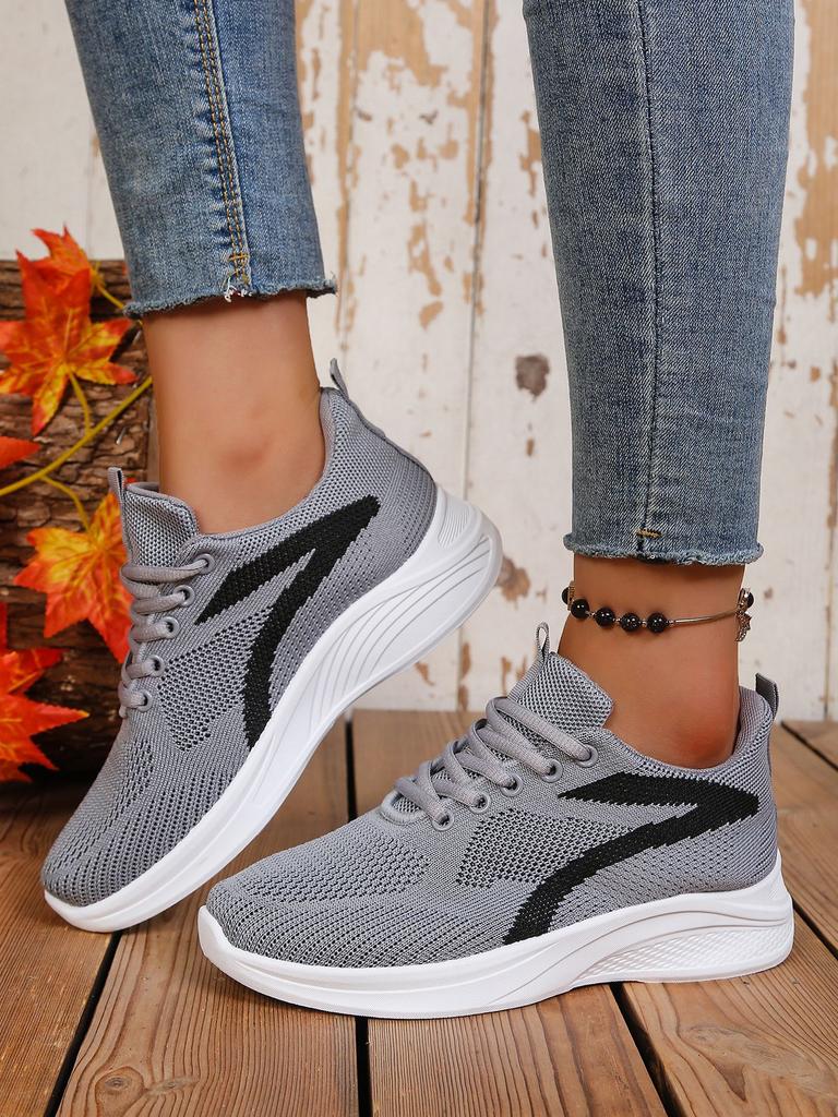 Spring Flying Woven Mesh Breathable Soft Sole Lightweight Non-slip Mother Shoes