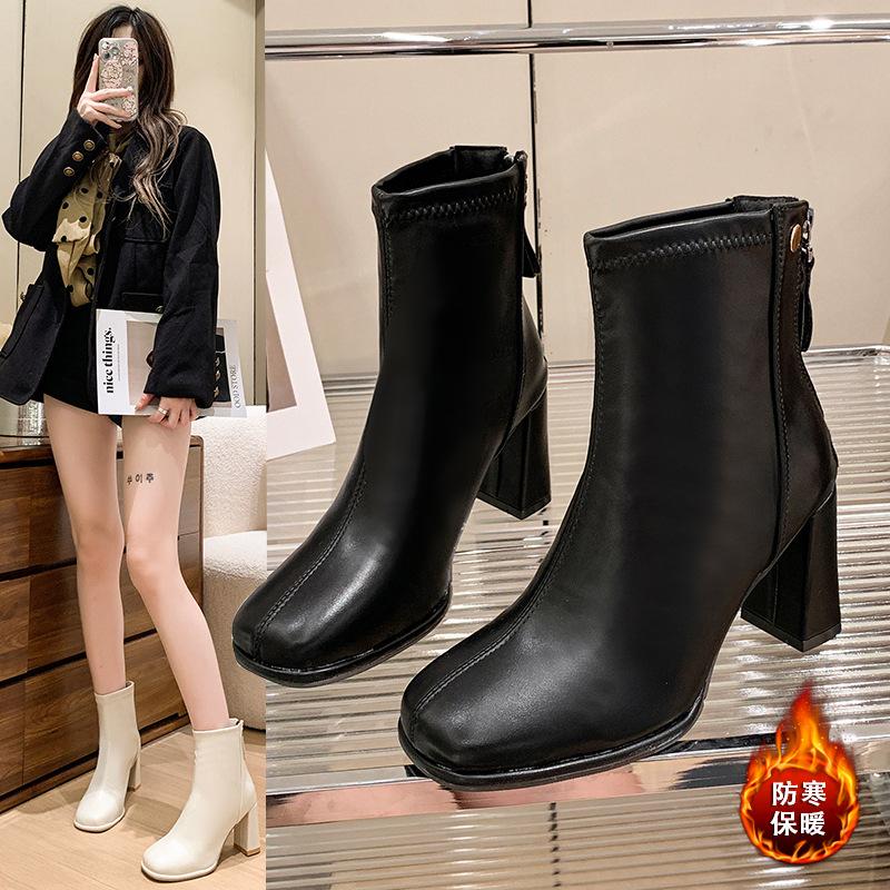 

Женские короткие сапоги на высоком толстом каблуке, новые сапоги 2024 года, белые, с французским квадратным носком, осенне-зимние короткие сапоги, модные сапоги с низким голенищем, тонкие сапоги 35 чёрный