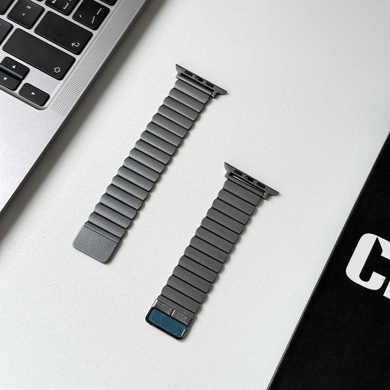 Edelstahl-Metallarmband für Apple Watch 46 mm 44 mm 40 mm 42 mm 49 mm 41 mm 45 mm Metallglieder-Magnetarmband IWatch 10 9 8 7 6 SE 5 4
