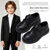 Jungen Lederschuhe im britischen Stil