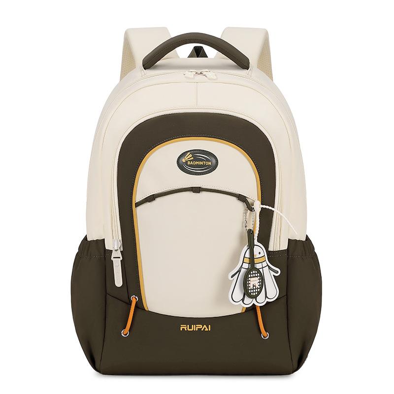 

Рюкзак для путешествий — это легкий и вместительный повседневный рюкзак, который снижает нагрузку и защищает позвоночник.. Это студенческий школьный рюкзак