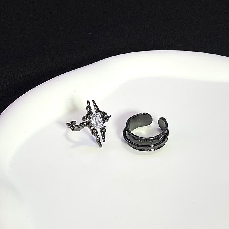 Nischen-Design-Sinn, Personalisierter Ring, Dark Wind Opening Paarring Stapeln, Tragen von High-End Cold Wind Partnerring