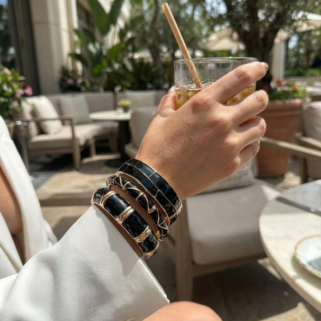 Hiphop Vintage Enamel Bangles for Women Classic Irregular Geometic Black Gold Color Chunky Bracelets Vacation Stacked Jewelry Gi