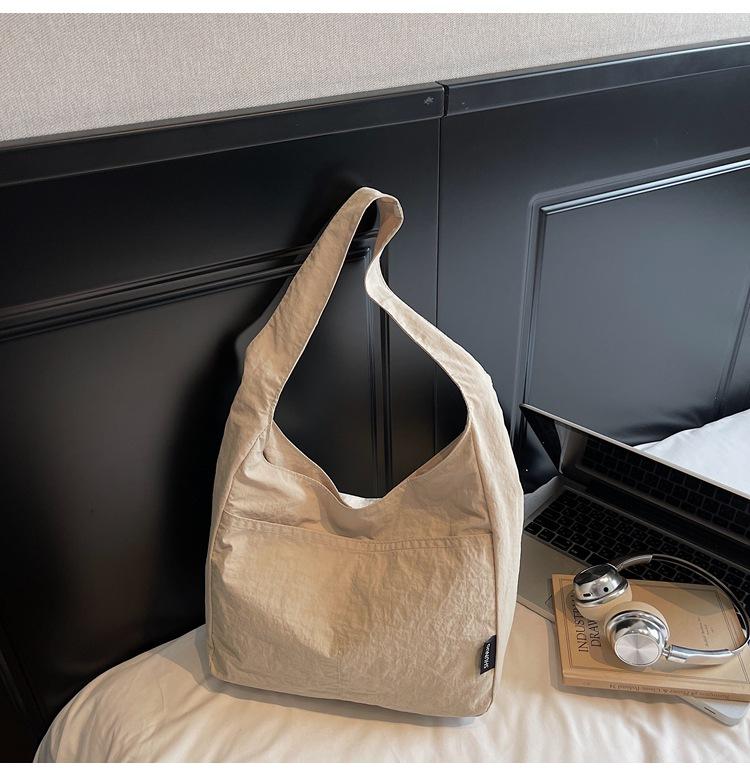 Japanese Solid Color Messenger Bag Waterproof Nylon Bag Female Student Class Shoulder Bag Large Capacity Light Commuter Cloth Bag