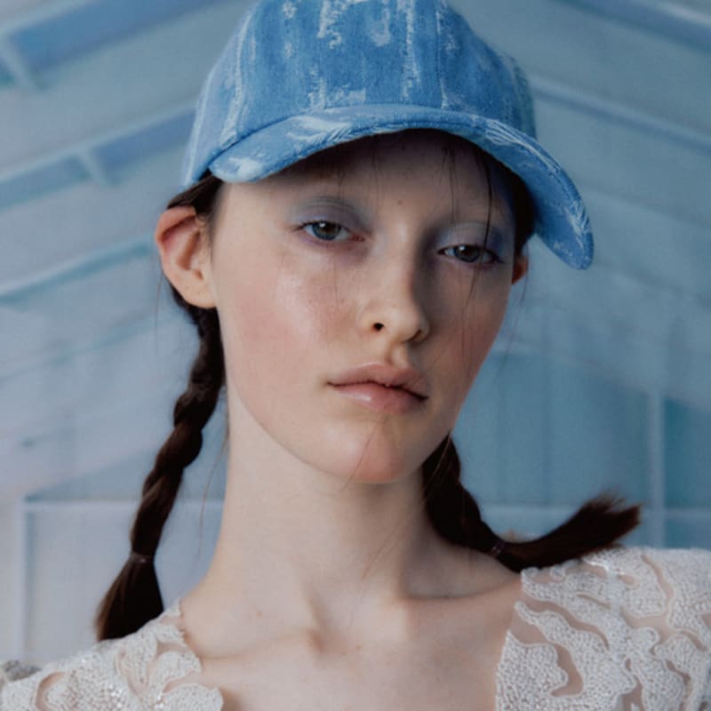 poesiedame DESTROYED DENIM CAP IN LIGHT BLUE