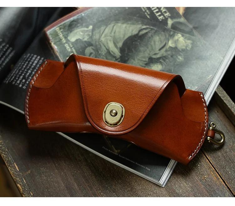 

Футляр для очков из кожи растительного дубления в винтажном американском стиле - портативный держатель для очков со шнурком для мужчин/женщин