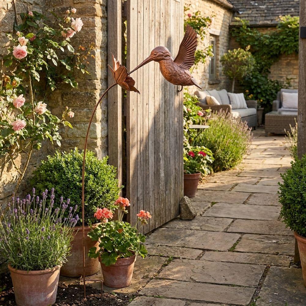 Vintage Kolibri Gartenstecker Metallvogel Blumen Kunstwerke Gartendekorationen Hinterhof Akzent