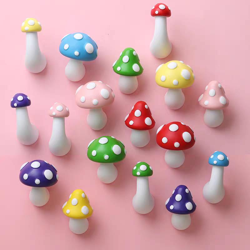 3D Red Mushroom Refrigerator Sticker Standing Sitting Hug Cartoon Refrigerator Decorative Magnetic Sticker Resin Gift