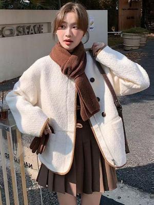 Women's 2025 French Style Retro Lambswool Long Sleeve Jacket - Winter Casual Versatile Top