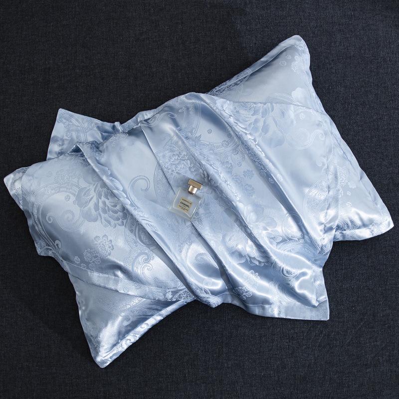 Fronha de Travesseiro Estilo Europeu Three Squirrels em Seda Gelada, Design Jacquard Fresco de Verão, Serve para Travesseiro 48x74cm.