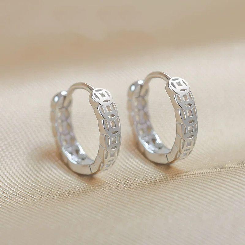 

Luck Changing Qian Duo Copper Coin Earrings Coin Fortune Fortune Chinese Style Retro Stud Earrings Light Luxury Temperament Women s Sterling Silver A pair of Qian Duoduo earrings