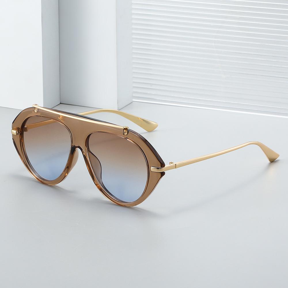 Men Women Fashion Large Frame Aviator Sunglasses New Trend UV400 Eyeglasses Women Retro Personalized Sunscreen Sunglasses