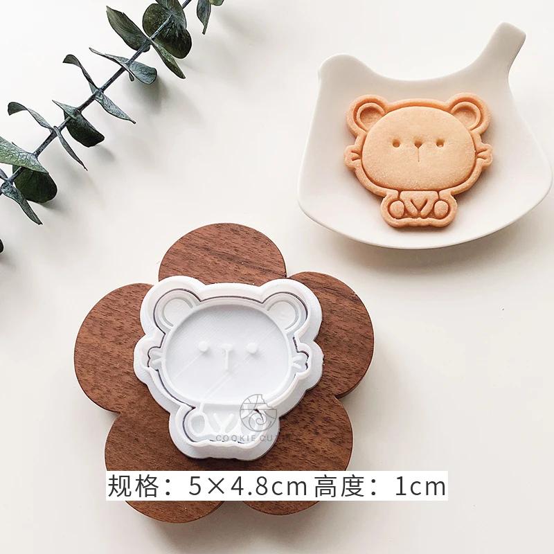 

Mini Cute Cartoon Animal Cookie Mould Cat Bear Piggy Tiger Rabbit Puppy Shape Cookie Cutters Baking Fondant Biscuit Embosser