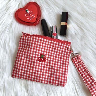 Geborduurde Cherry Girl Make-uptas Grote Capaciteit Canvas Dames Make-uptas Opbergzakje Rits Reizen Toiletartikelen Handtas