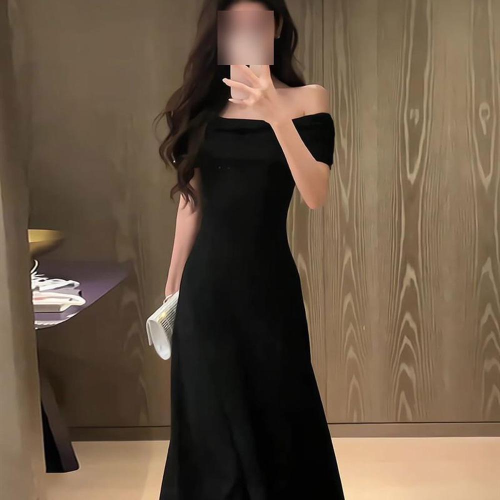 Female Summer Pure Desire Imperial Sister Wears a Black One-word Collar Dress, Temperament Slim and Thin, Waist Pinch, Hip Wrap Long Skirt