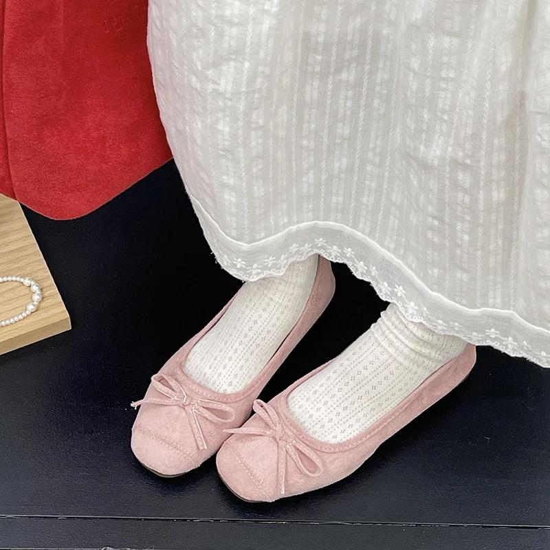 2025Suede Flat Shoes New Women's Soft and Fashionable Lightweight Shoes French Small Fragrance Bow Elegant and Comfortable Shoes