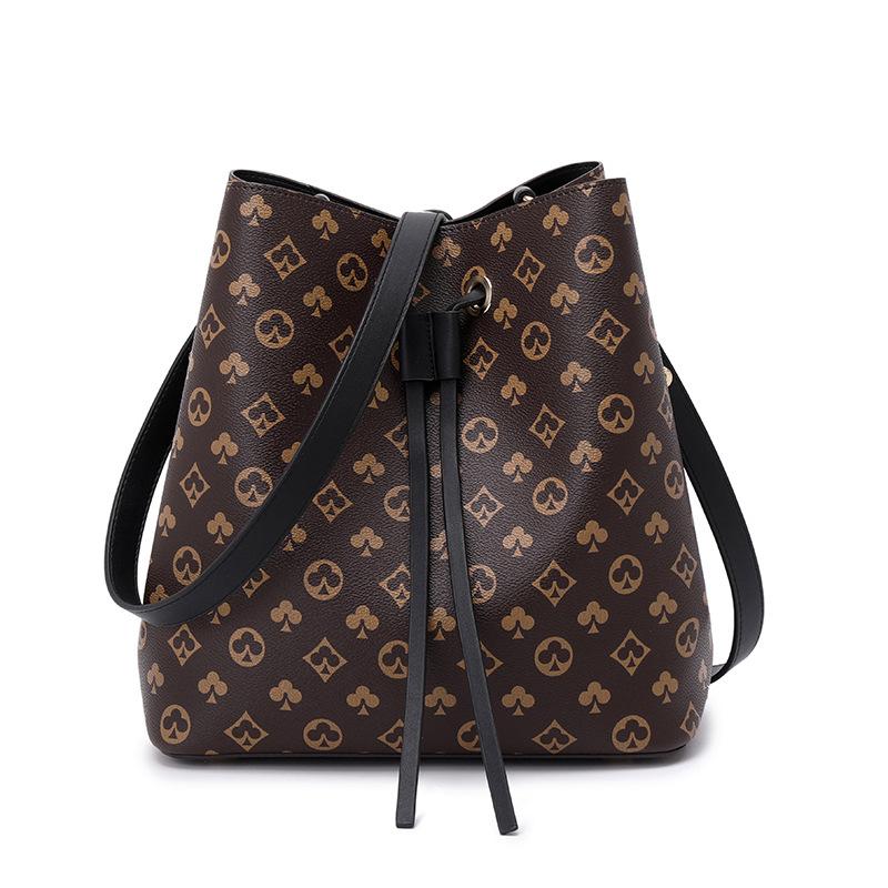 Spring New Bucket Bag Large-capacity Drawstring Design Versatile Printed Women's Bag Contrasting Color Shoulder Bag Messenger Bag