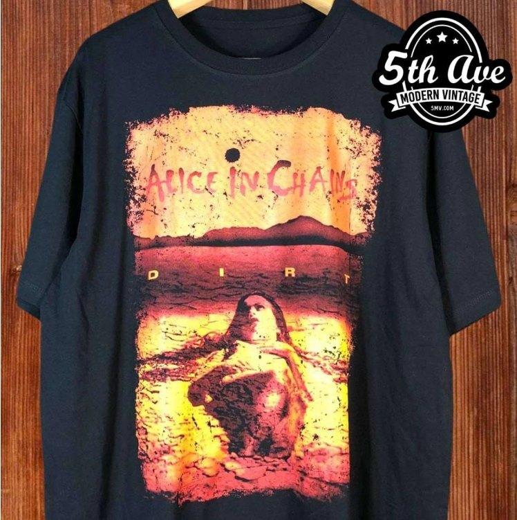 

26 Dive into the Grunge Era Alice in Chains Dirt Short Sleeve Crew Neck t shirt Unisex T-Shirt XXL