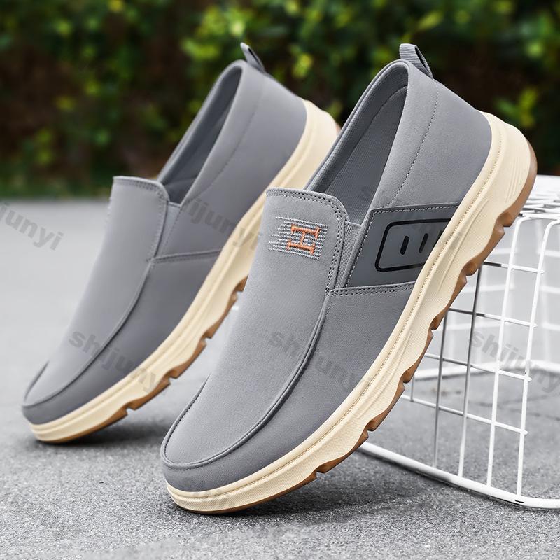 Fashion Men's Cloth Shoes 2025 Spring Autumn New Soft Sole Fashion Slip on Outdoor Casual Shoes Lightweight Comfortable Non Slip Flats