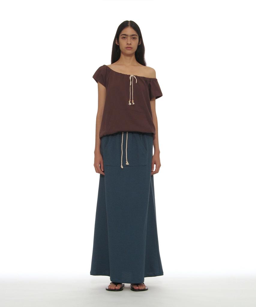 PARTIMENTO WOMEN Drawstring Off-Shoulder Short Sleeve Tee_Dark Brown