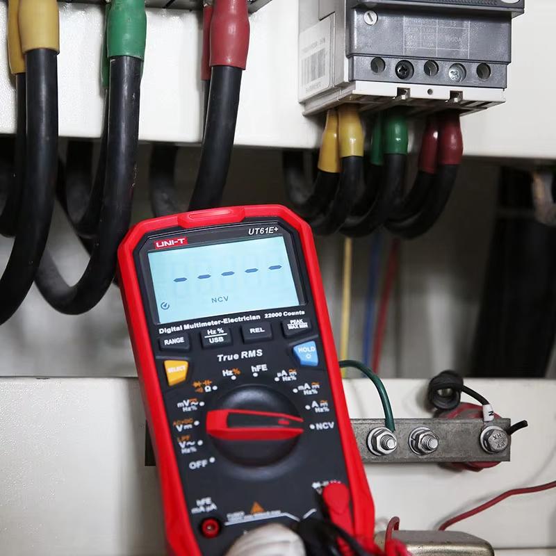 UNI T UT61B+ UT61E+ UT61D+ Smart Professional Digital Multimeter Tester Unit True RMS Auto Range 6000 Counts DC AC 1000V