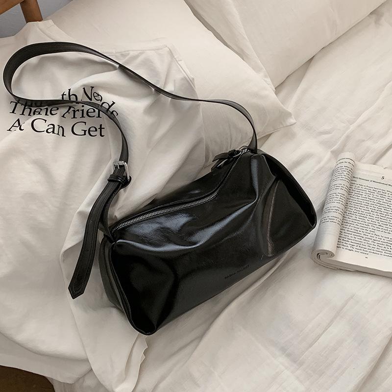 Korean Version of High-end Underarm Bag Women's 2025 New Fashion Soft Side Pillow Bag Wide Shoulder Strap One-shoulder Crossbody Bag