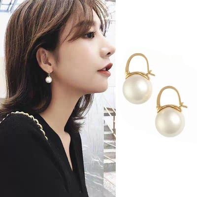 Pearl Earrings: Trendy Korean Style, Retro Ear Cuffs & Versatile Hoops, Stylish Studs for Women